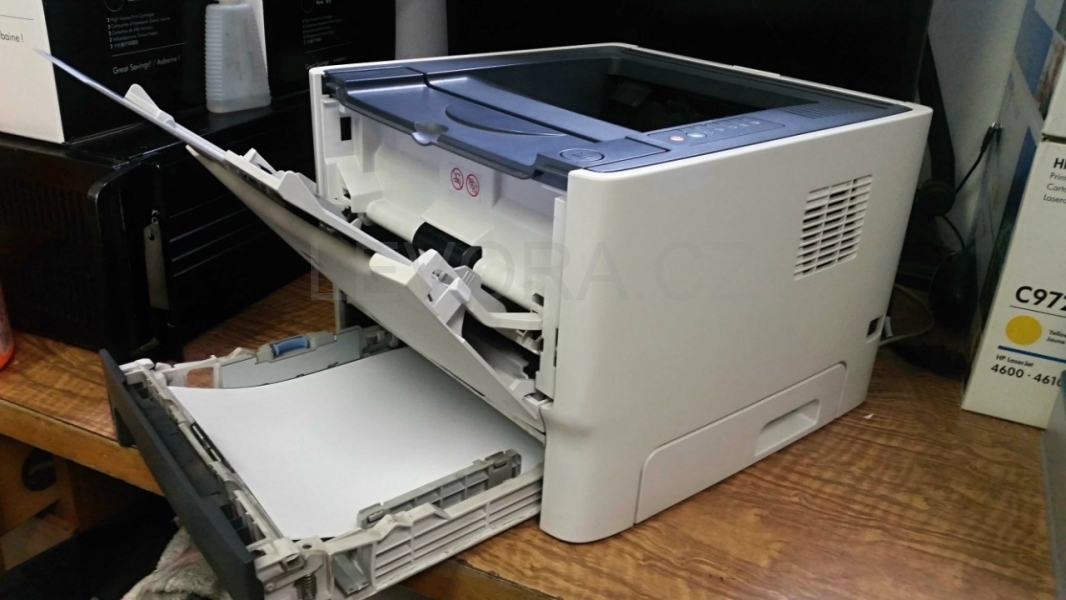 HP LaserJet P2015n
